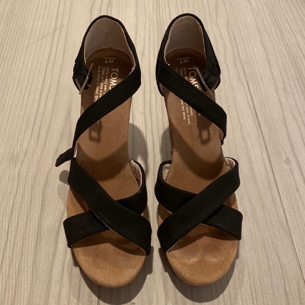 Toms Sofie Strappy Wedges LIKE NEW